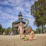 In Limburg With Sauna & Pool Villa Roggel