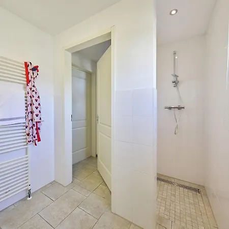 In Limburg With Sauna & Pool Roggel