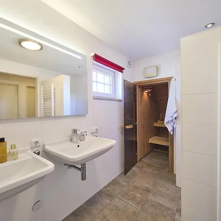 In Limburg With Sauna & Pool Roggel