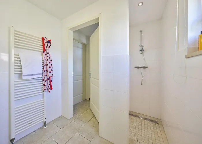 In Limburg With Sauna & Pool Roggel