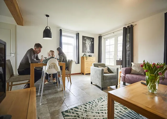 In Limburg With Sauna & Pool Вилла *