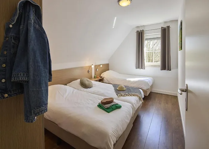 In Limburg With Sauna & Pool Roggel