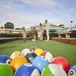 וילה In Limburg With Sauna & Pool Roggel