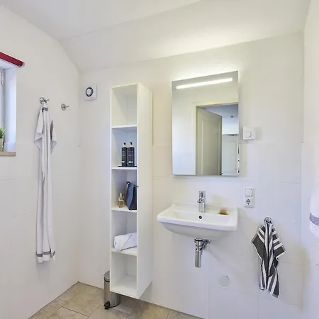 In Limburg With Sauna & Pool * Roggel