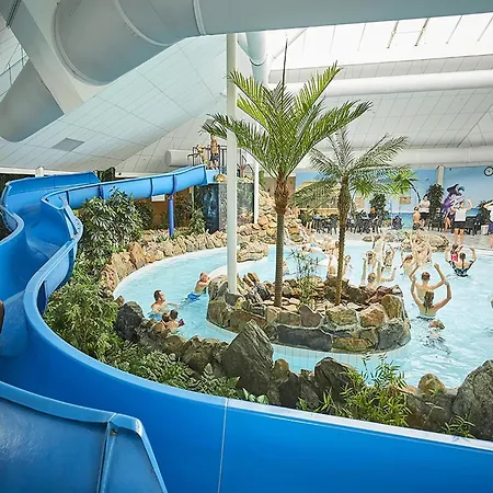 וילה In Limburg With Sauna & Pool