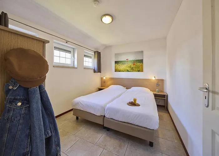 Βίλα In Limburg With Sauna & Pool Roggel